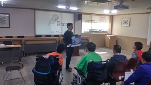 투표참여 불편자를 위한 선거법 안내 및 투표체험 행사 시행